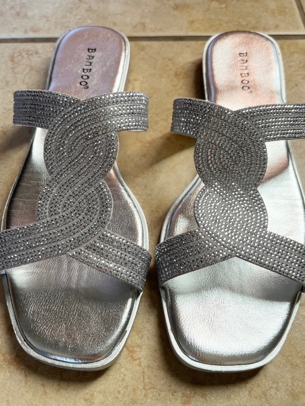 NEW!! Bamboo Sparkle Silver Sandals Slides Size 9